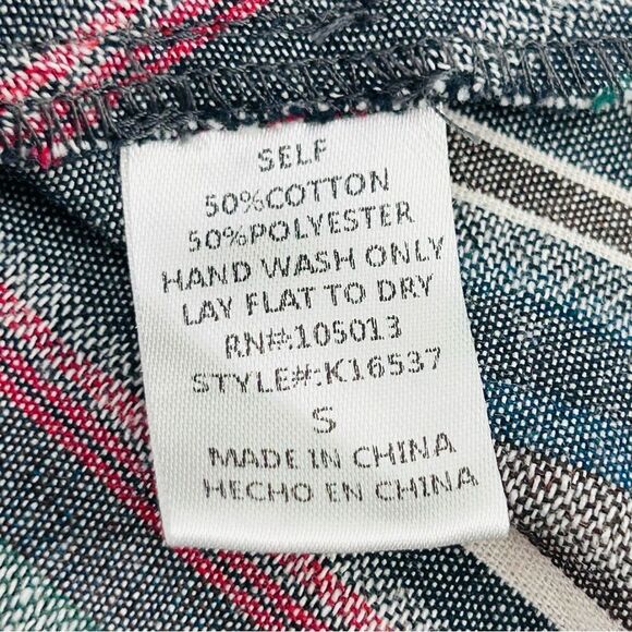 Savanna Jane denim look blue and pink striped embroidered top size small - Picture 5 of 8